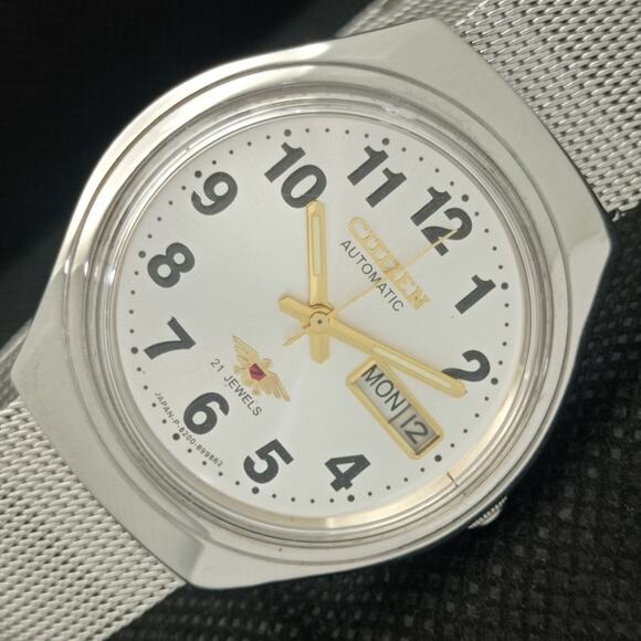 Vintage 1987 Citizen Automatic Mens Silver  Watch W/daydate & Gold accents - Picture 1 of 8